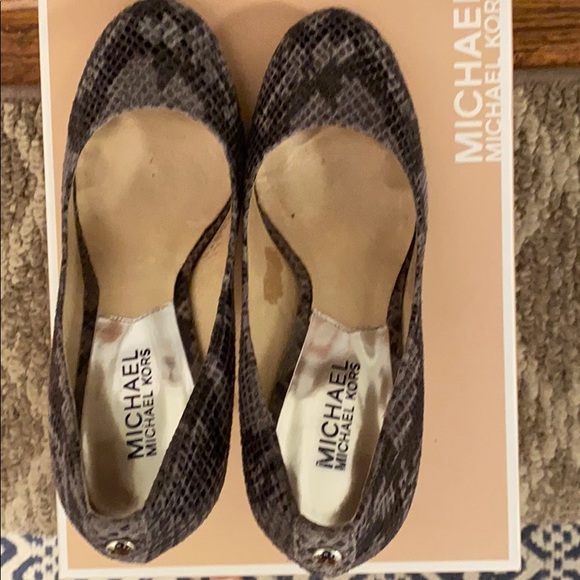 Michael by Michael Kors Heels - Picture 3 of 3